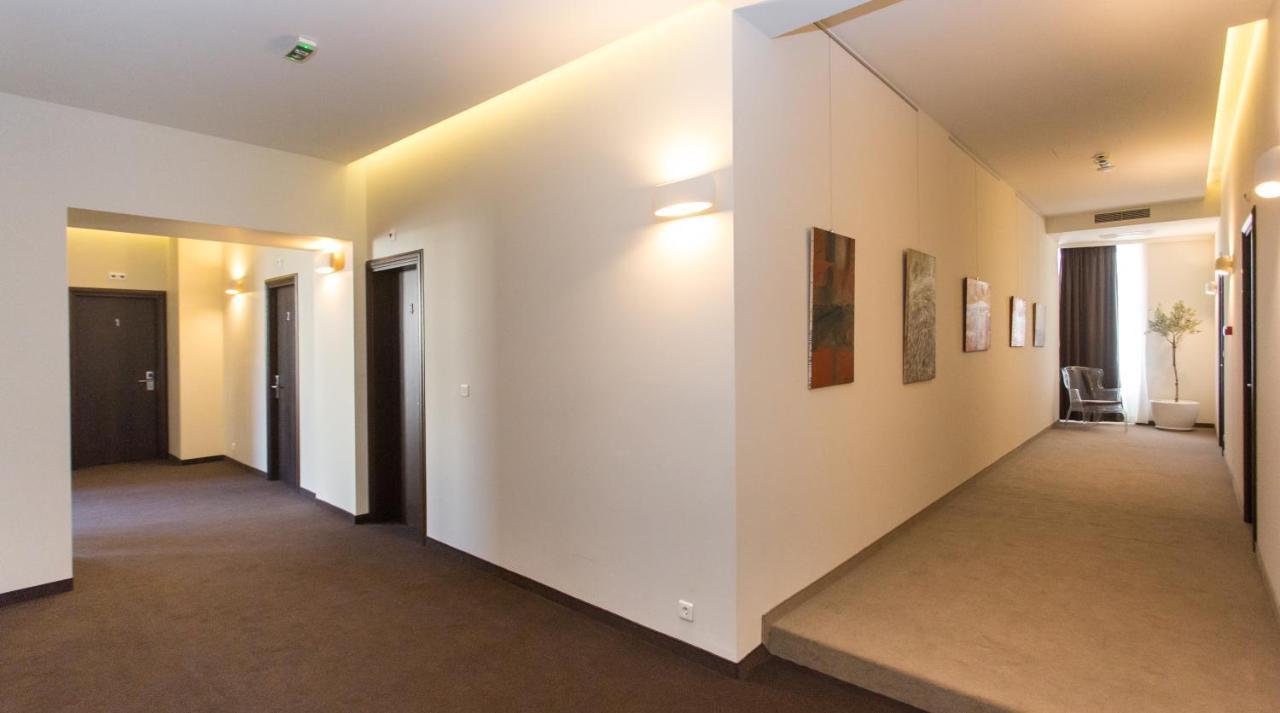 Hotel Grand Hedonist Pancevo Exterior photo