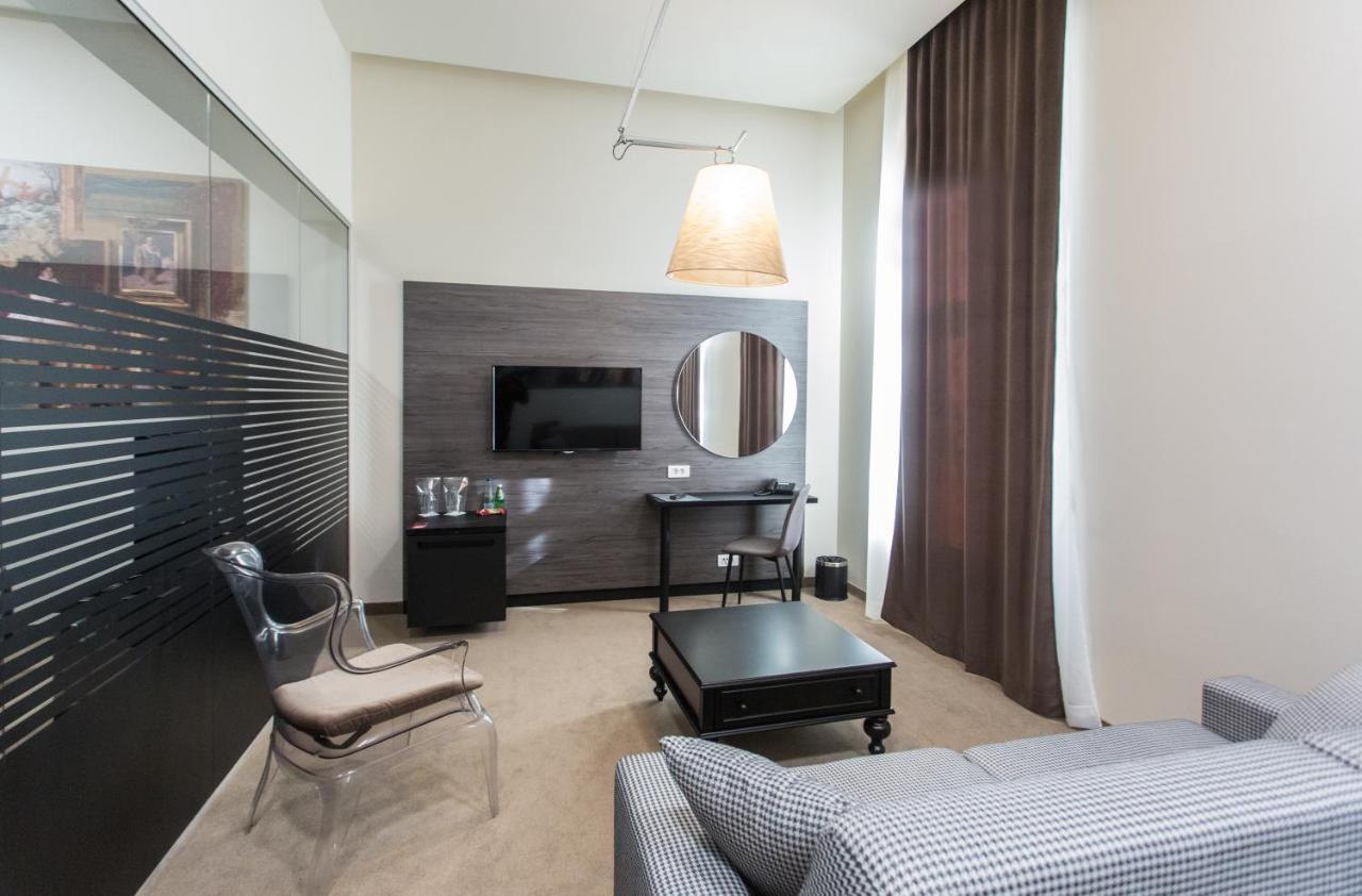 Hotel Grand Hedonist Pancevo Exterior photo
