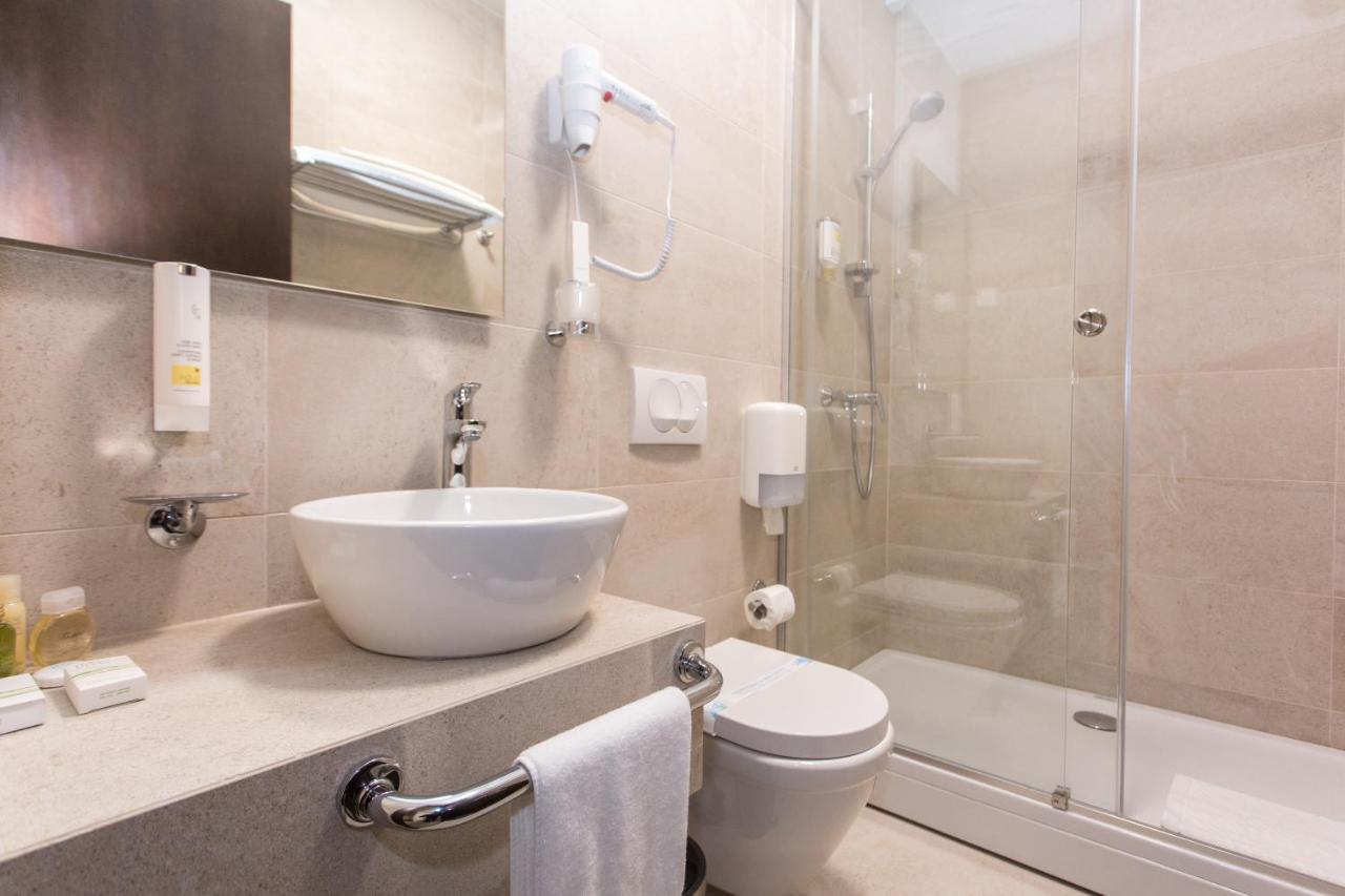 Hotel Grand Hedonist Pancevo Exterior photo