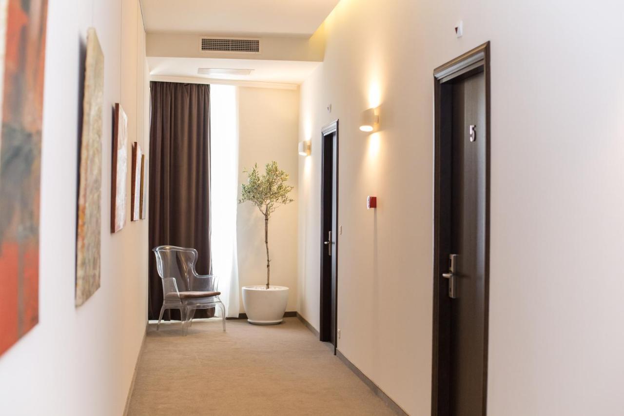 Hotel Grand Hedonist Pancevo Exterior photo