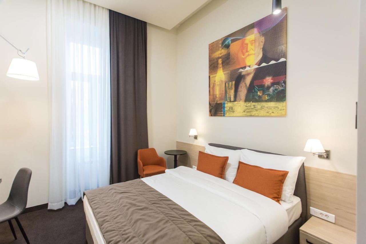 Hotel Grand Hedonist Pancevo Exterior photo